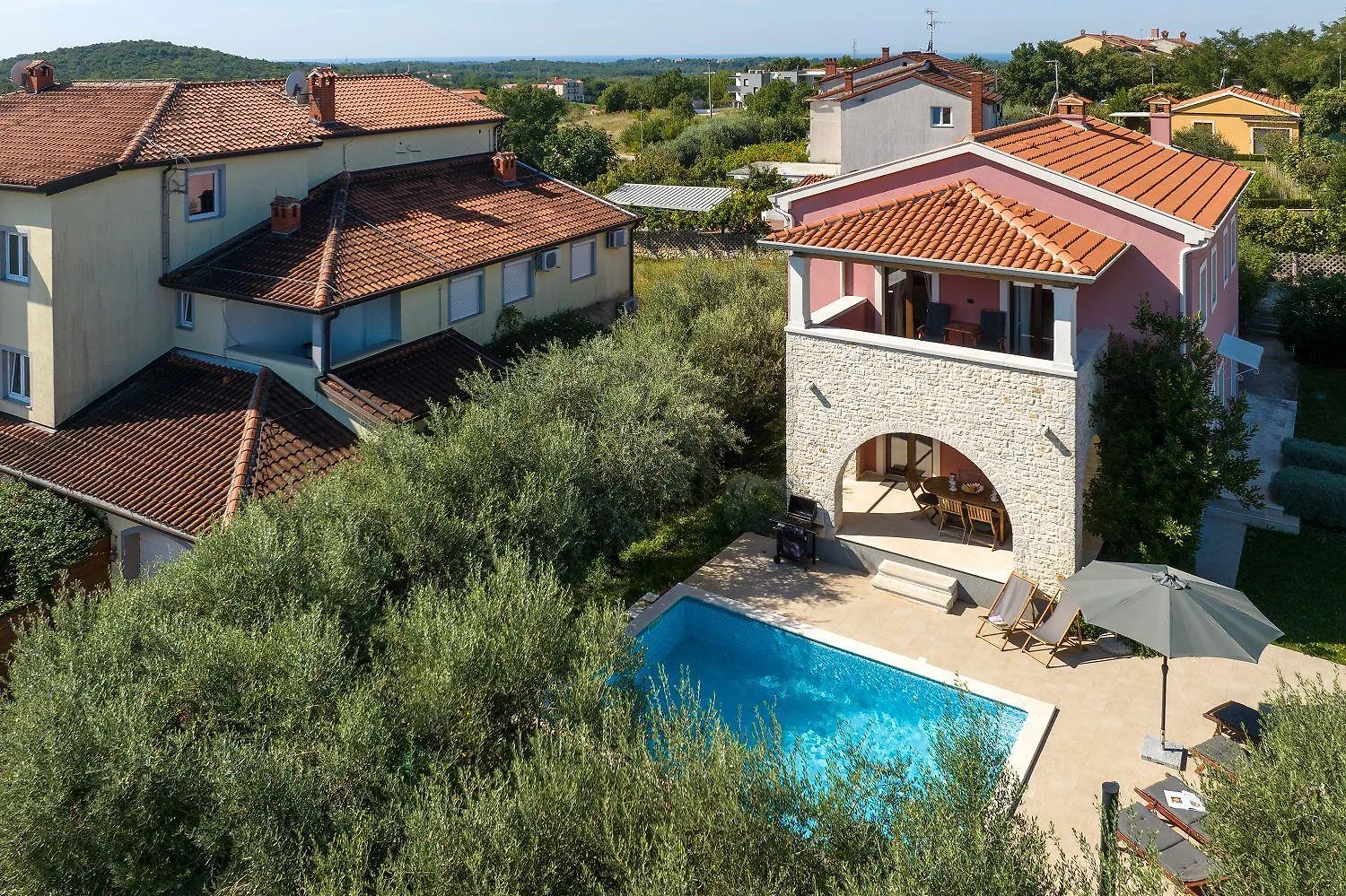 Idyllische Villa Mit Panorama Meerblick, Privatpool, Babybett, Aussendusche, Umgeben Von Oleander Und Oliven Poreč