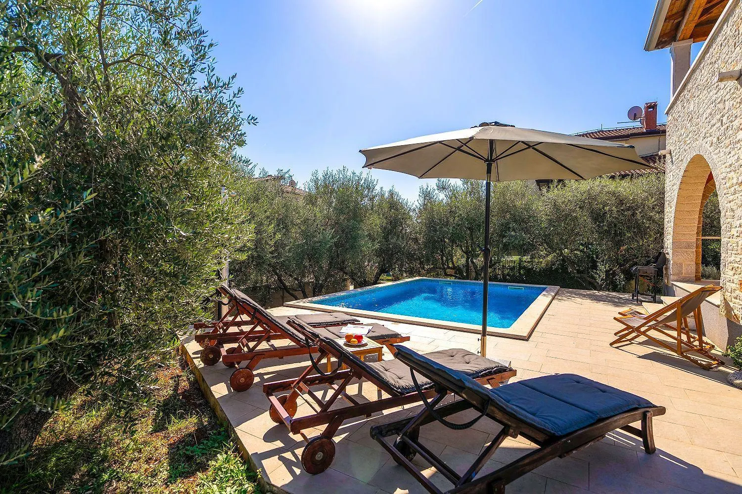 Hébergement de vacances Idyllische Villa Mit Panorama Meerblick, Privatpool, Babybett, Aussendusche, Umgeben Von Oleander Und Oliven Poreč