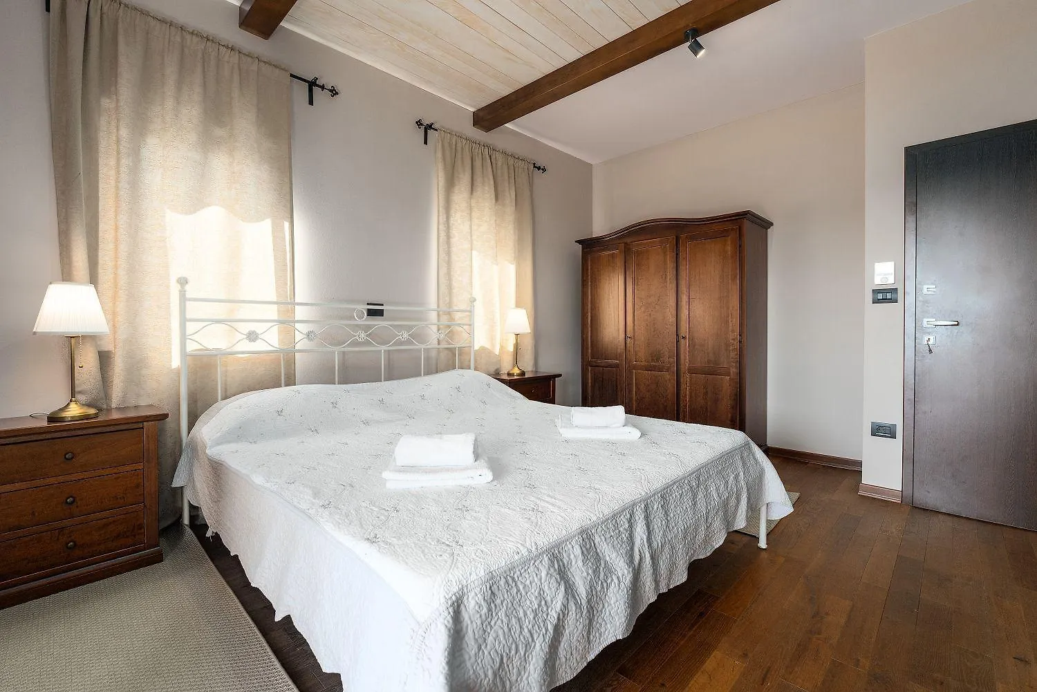 Idyllische Villa Mit Panorama Meerblick, Privatpool, Babybett, Aussendusche, Umgeben Von Oleander Und Oliven Poreč Kroatien