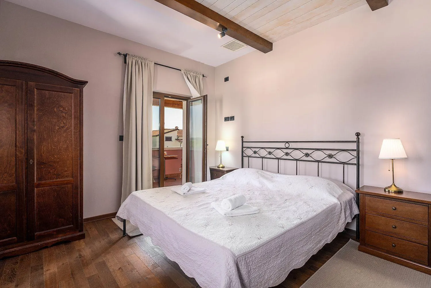 Ferienhaus Idyllische Villa Mit Panorama Meerblick, Privatpool, Babybett, Aussendusche, Umgeben Von Oleander Und Oliven Poreč Kroatien