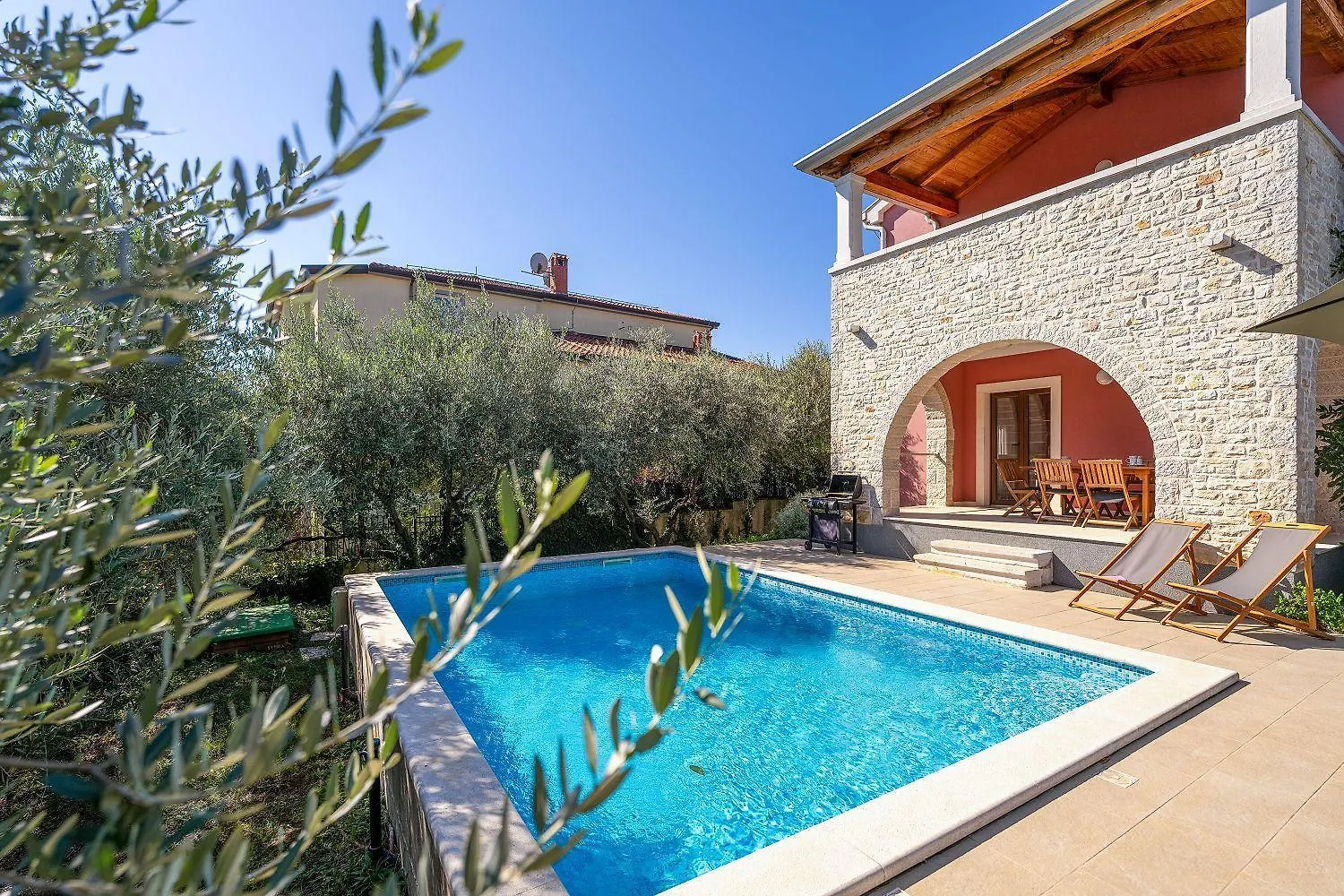 Idyllische Villa Mit Panorama Meerblick, Privatpool, Babybett, Aussendusche, Umgeben Von Oleander Und Oliven Poreč